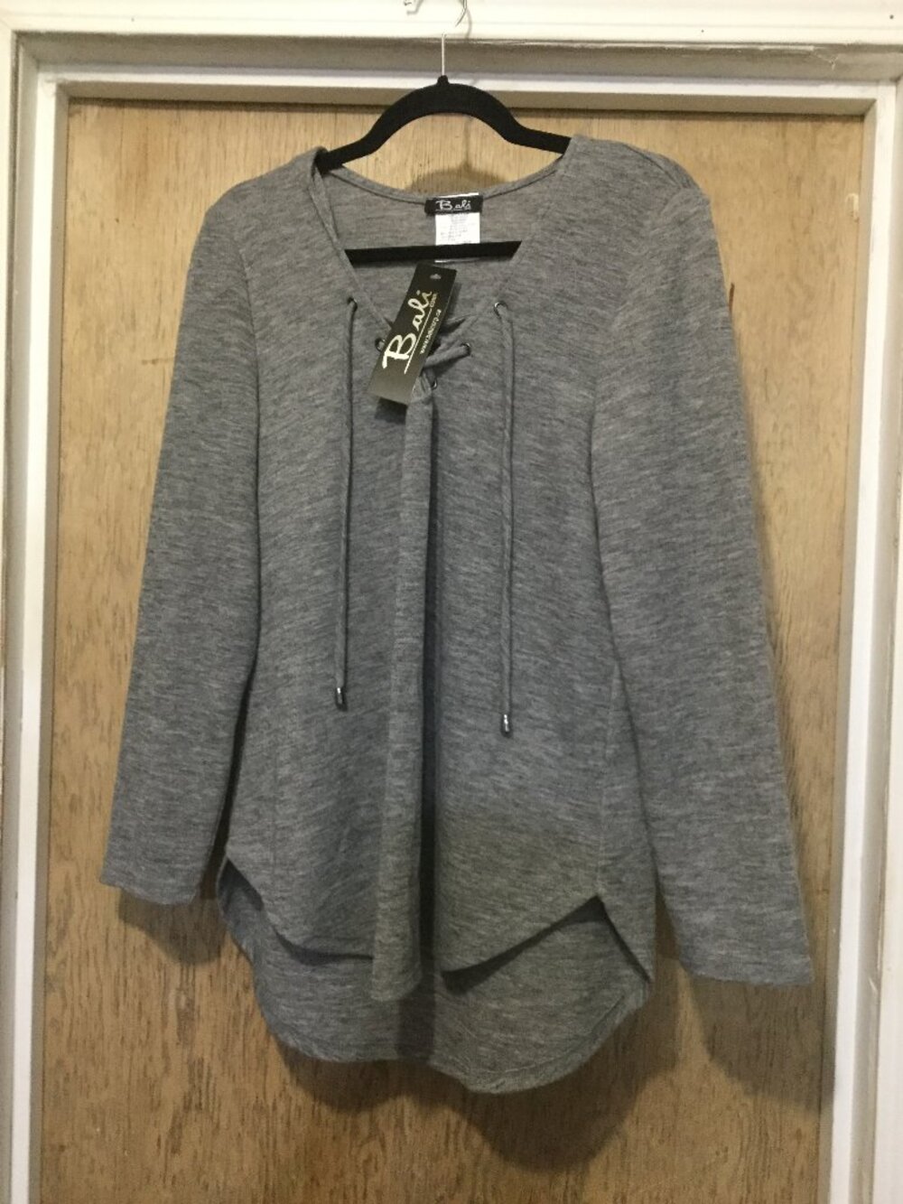Bali shoelace tie vneck rounded hem top gray made in Canada size XL